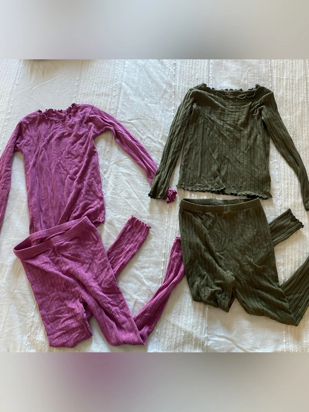 Kids Ribbed Two-Pack PJ Set in Plum and Olive